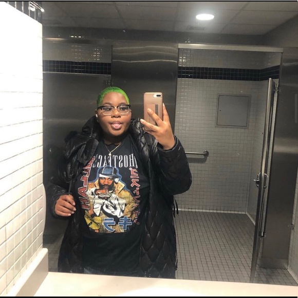 Meet your Posher, Rebecca - Picture 2 of 4